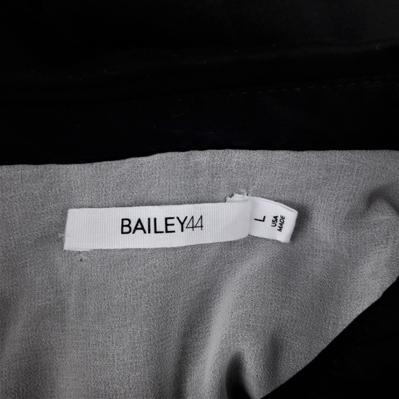 Bailey 44 Black Blouse Button Front Open Overlap Crossover Back White USA L - Picture 6 of 8